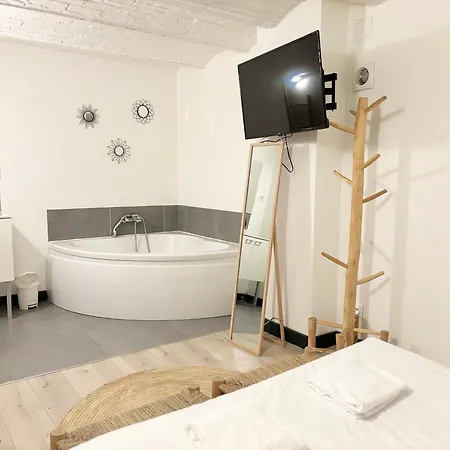Appartement Confortable Pour 4 Voyageurs Roubaix Exterior photo