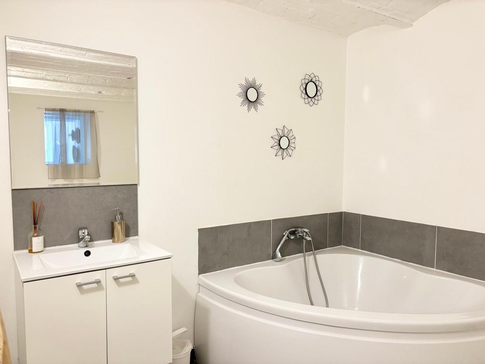 Confortable Pour 4 Voyageurs Apartment Roubaix